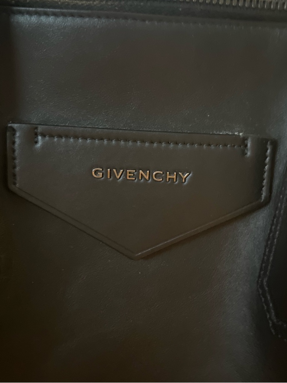 Givenchy Antigona Soft Medium - Picture 7 of 12